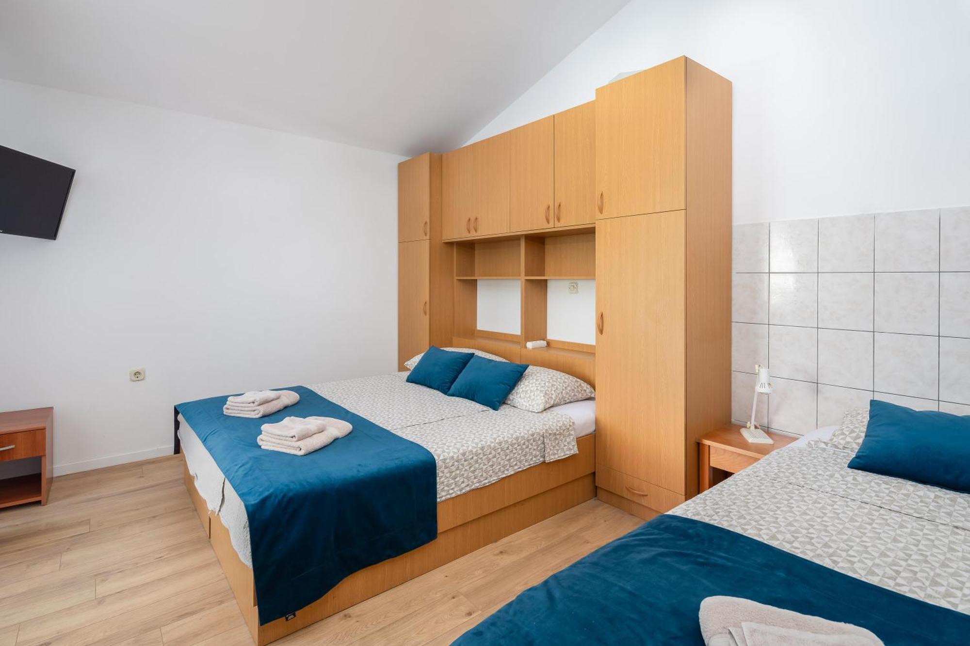Apartments Near Central Beach With Free Parking Makarska Chambre photo
