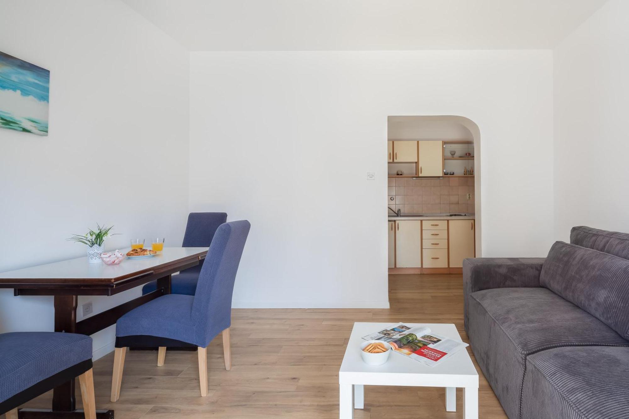 Apartments Near Central Beach With Free Parking Makarska Chambre photo