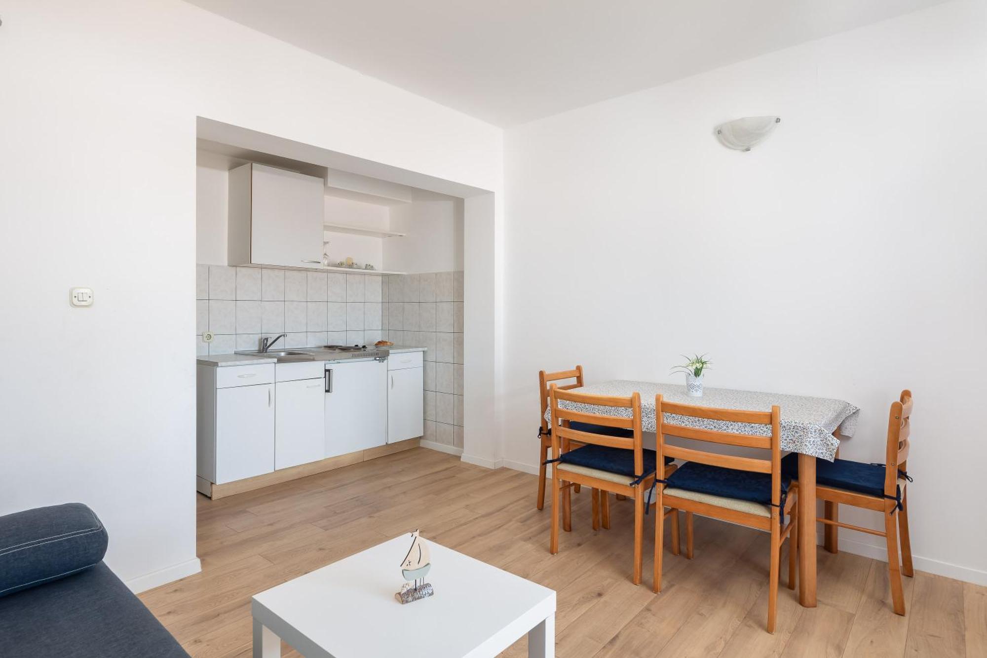 Apartments Near Central Beach With Free Parking Makarska Chambre photo