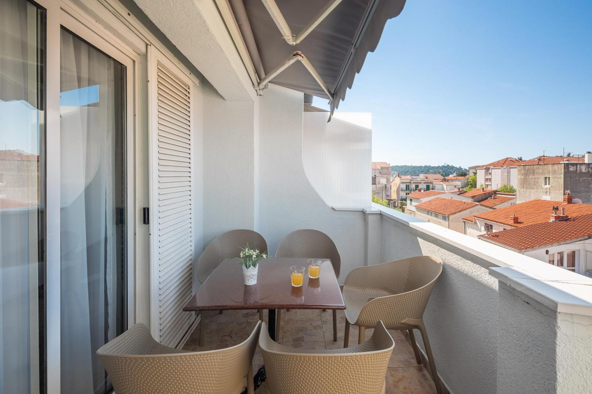 Apartments Near Central Beach With Free Parking Makarska Extérieur photo